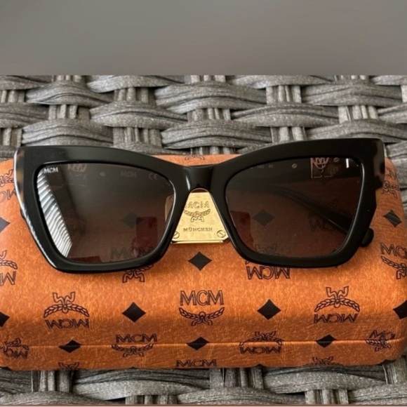 MCM Sunglasses - excellent condition - Picture 1 of 16